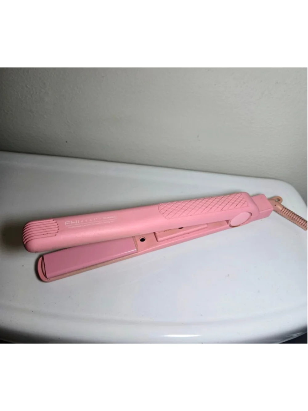 FHI Heat Platform Straightening Iron (Limited Edition Pink)